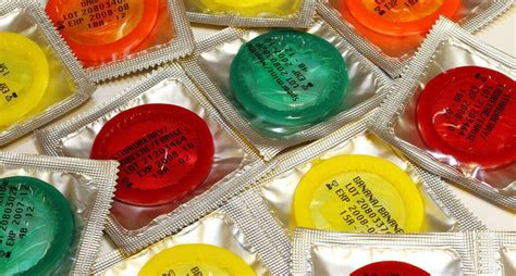 Blowjob ohne Kondom gegen Aufpreis Finde eine Prostituierte Wolfach